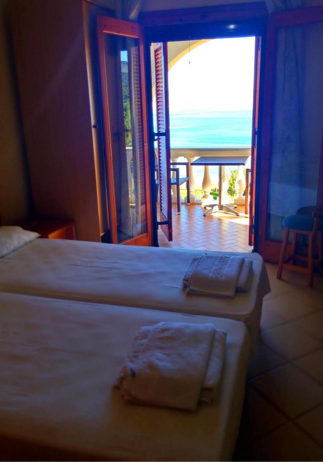 Dionysos Apartments Απραός Εξωτερικό φωτογραφία